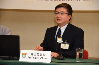 Professor Chen Zhiwei, Director of the AIDS Institute and Professor of Department of Microbiology, Li Ka Shing Faculty of Medicine, HKU points out that the HKU research team, for the first time, discovers a new immune pathway that accounts for gut-associated inflammation. The findings also demonstrate that by blocking this pathway it is possible to prevent HIV-1-induced mucosal damages.